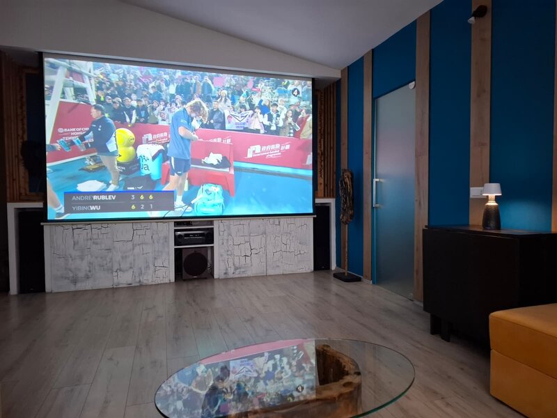 Sisesti, vedere superba, spatios si versatil